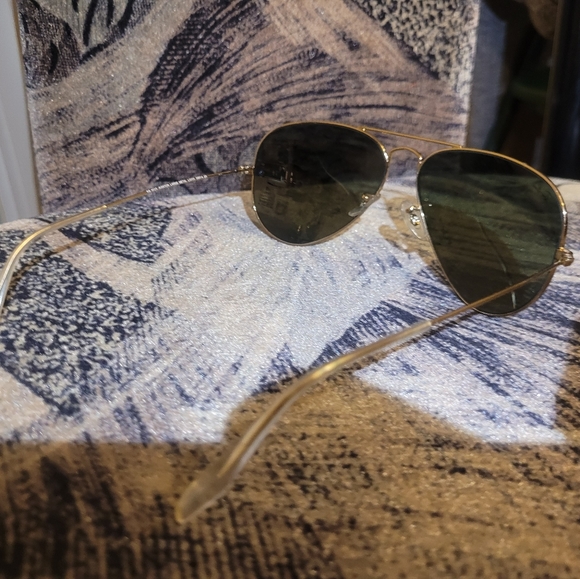 Ray Ban Aviator Classic Gold Frames Black Lenses - Picture 4 of 7